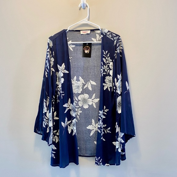 Floral Kimono - Picture 2 of 4
